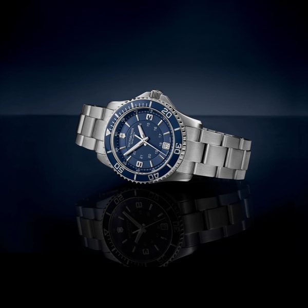 Relógio Victorinox Maverick Small - Prata e Azul 241609