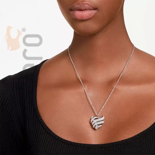 Colar Swarovski Volta Coração Pequeno 564758
