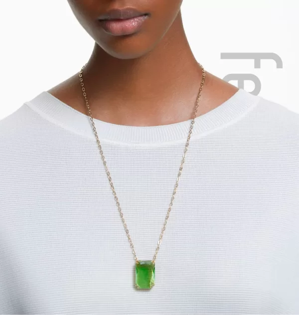 Colar Swarovski Millenia Quadrado Verde 5619491
